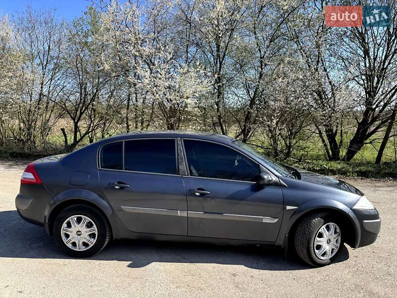 Седан Renault Megane 2006 в 