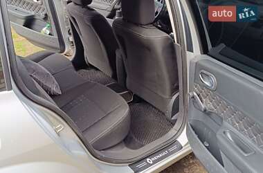 Универсал Renault Megane 2005 в 