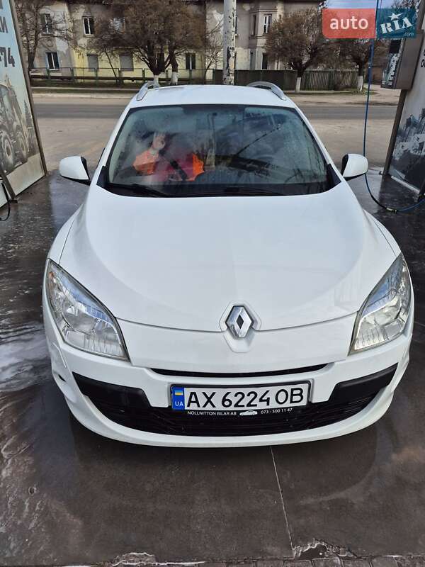 Универсал Renault Megane 2011 в 