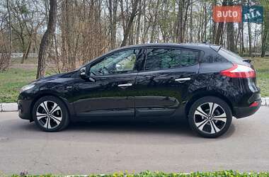 Хэтчбек Renault Megane 2011 в 