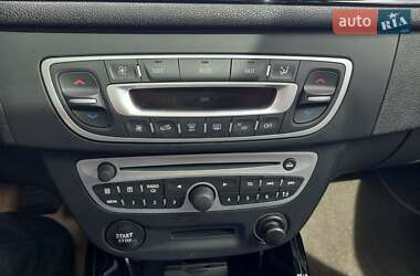Хэтчбек Renault Megane 2011 в 