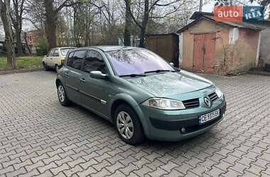 Хэтчбек Renault Megane 2003 в 