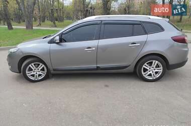 Универсал Renault Megane 2011 в 