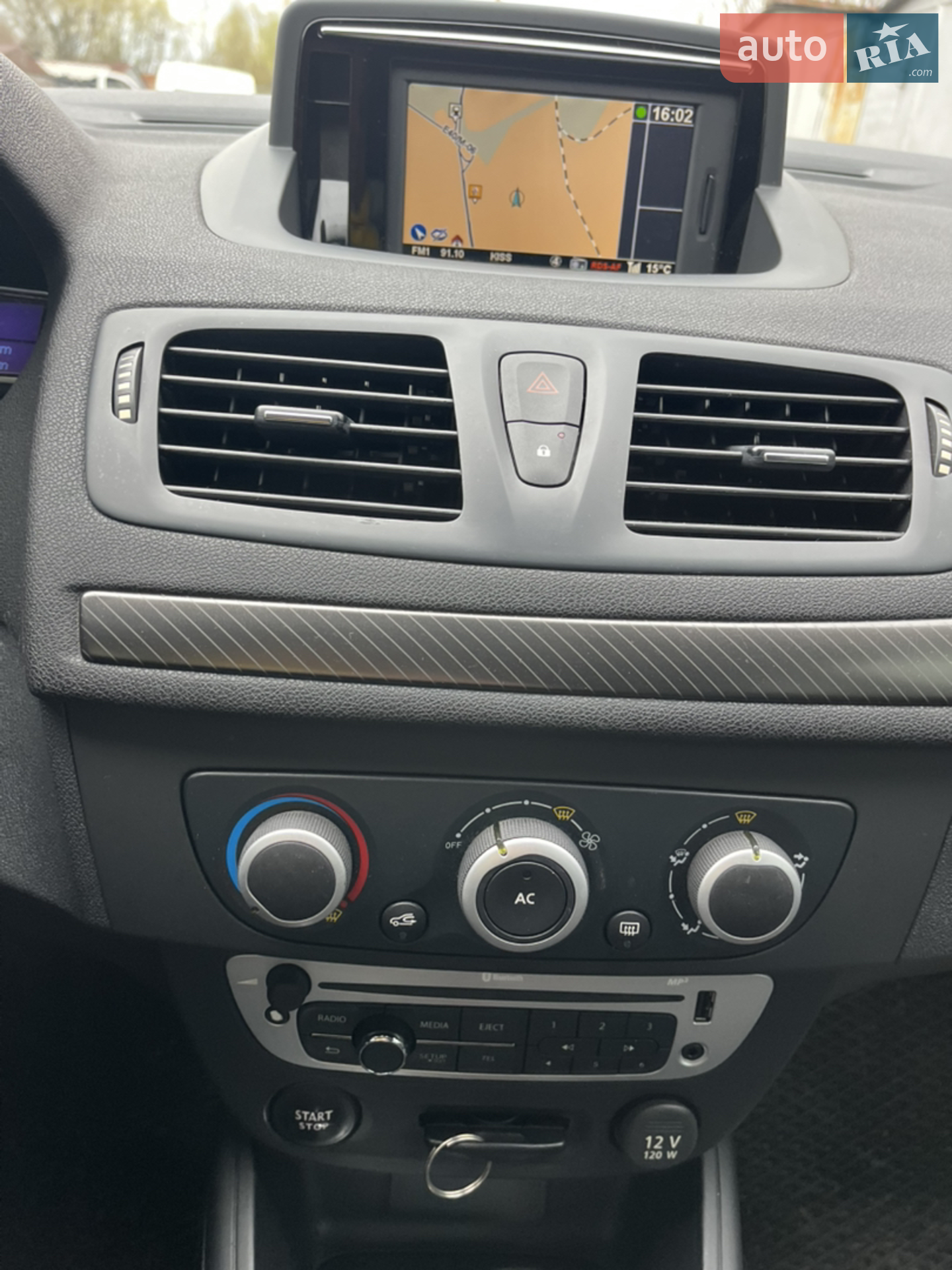 2013 Renault Megane - мініатюра 9