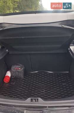 Хэтчбек Renault Megane 2011 в 