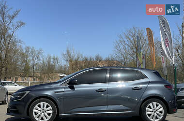 Хэтчбек Renault Megane 2021 в 