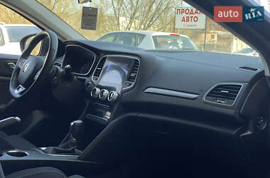 Хэтчбек Renault Megane 2021 в 