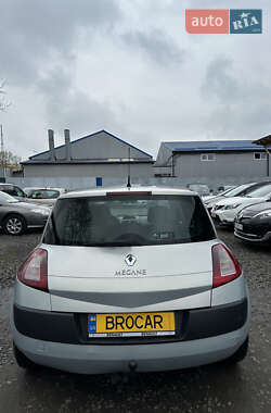 Хетчбек Renault Megane 2003 в 
