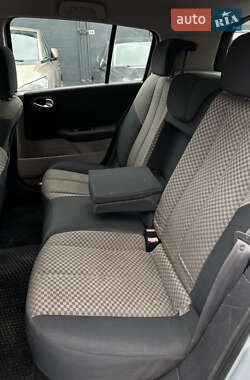 Хетчбек Renault Megane 2003 в 