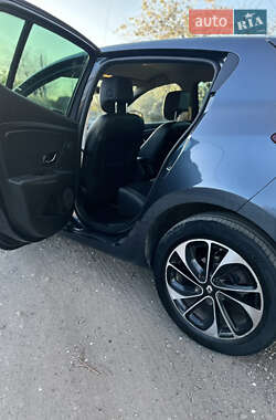 Хэтчбек Renault Megane 2015 в 