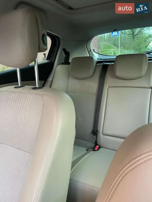 Хэтчбек Renault Megane 2010 в Киеве фото 17 Хэтчбек Renault Megane 2010 в Киеве