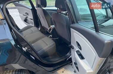 Хэтчбек Renault Megane 2012 в 