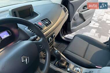 Хэтчбек Renault Megane 2012 в 
