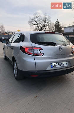 Универсал Renault Megane 2012 в 