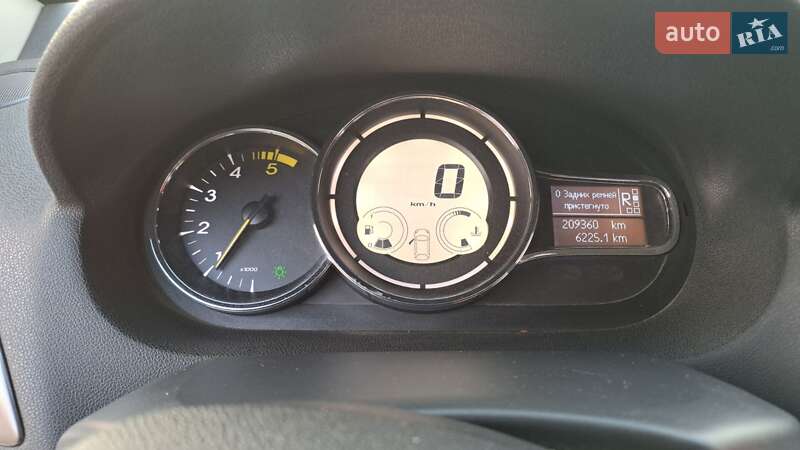 Хэтчбек Renault Megane 2013 в Луцке фото 6 Хэтчбек Renault Megane 2013 в Луцке
