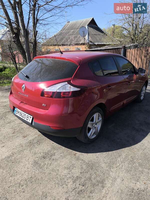 Хэтчбек Renault Megane 2015 в Ахтырке