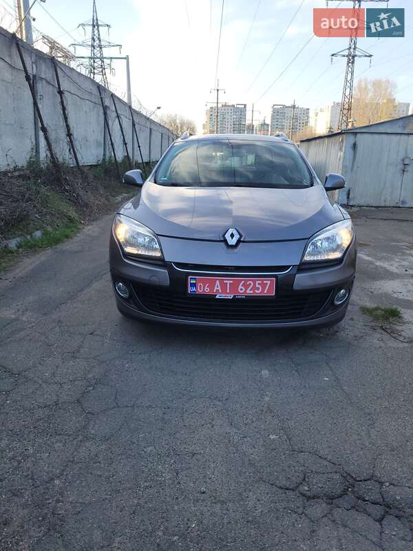 Универсал Renault Megane 2013 в 