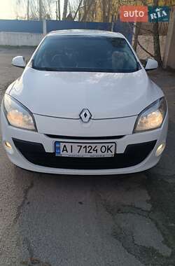Хэтчбек Renault Megane 2011 в 