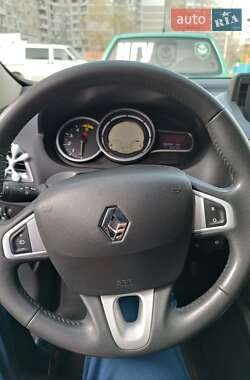 Хэтчбек Renault Megane 2011 в 