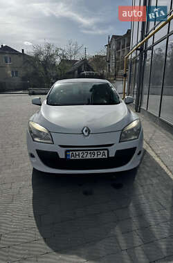 Хэтчбек Renault Megane 2009 в 