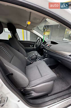 Хэтчбек Renault Megane 2009 в 