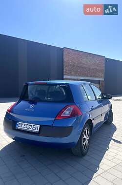 Хэтчбек Renault Megane 2005 в 