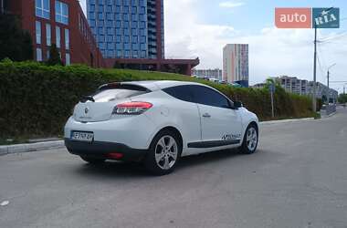 Купе Renault Megane 2009 в 