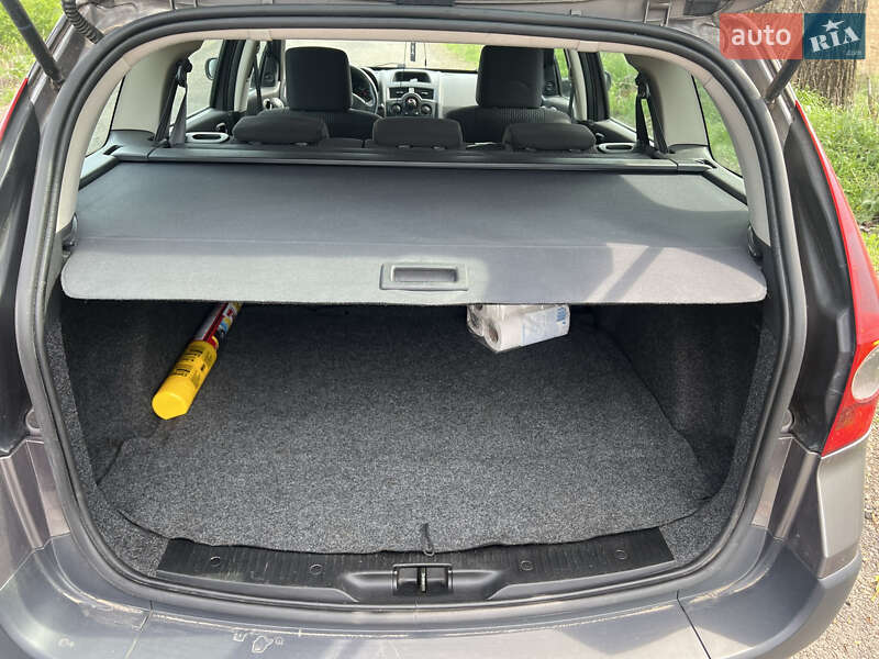 Универсал Renault Megane 2005 в Буске