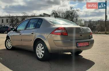 Седан Renault Megane 2009 в 