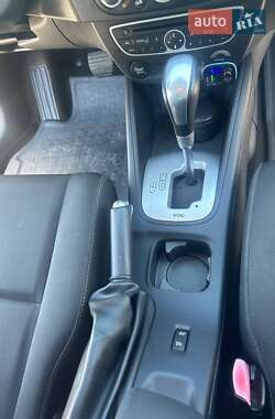 Хэтчбек Renault Megane 2010 в 