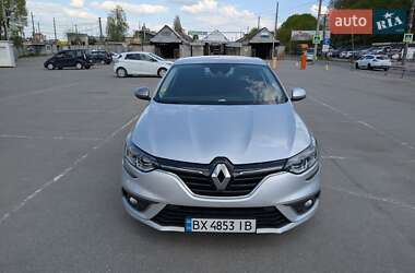 Хэтчбек Renault Megane 2017 в 