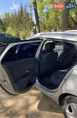 Универсал Renault Megane 2011 в 