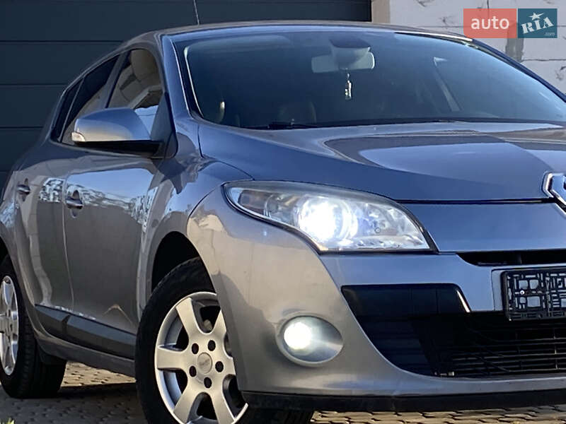 Хетчбек Renault Megane 2010 в Дніпрі