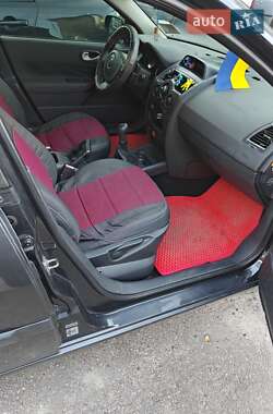 Хэтчбек Renault Megane 2007 в 