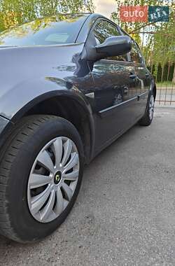 Хэтчбек Renault Megane 2007 в 