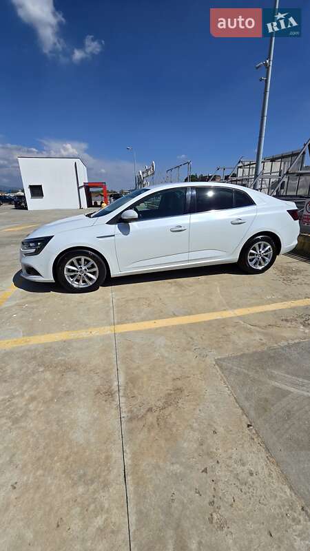 Седан Renault Megane 2016 в Кременчуге
