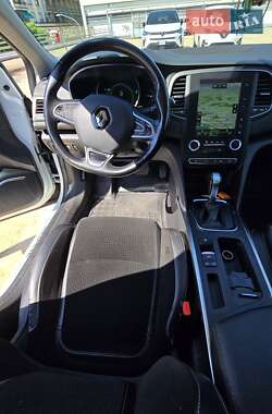 Седан Renault Megane 2016 в 