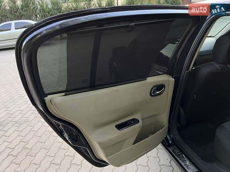 Седан Renault Megane 2007 в Сваляві