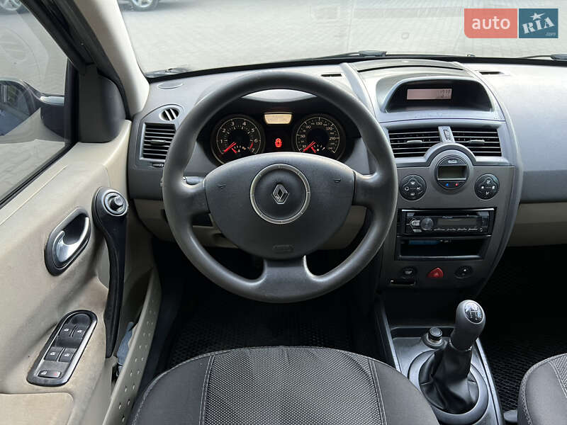 Седан Renault Megane 2007 в Сваляві