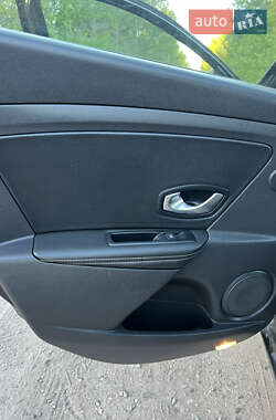 Универсал Renault Megane 2011 в 