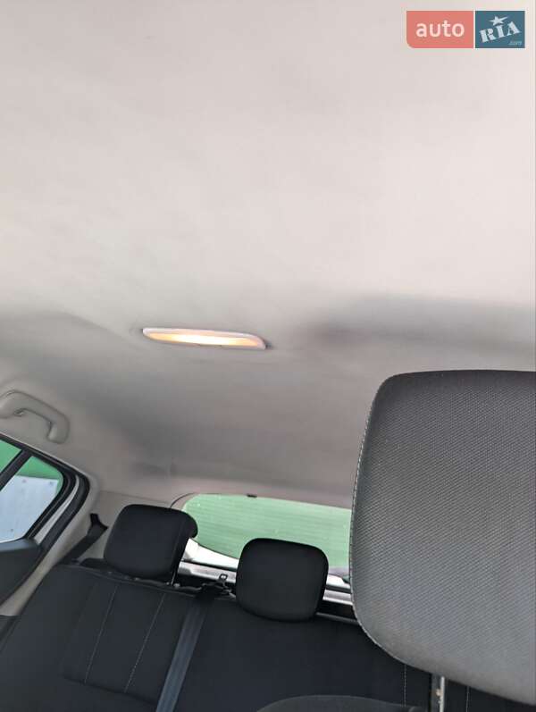 Хэтчбек Renault Megane 2011 в Ровно фото 10 Хэтчбек Renault Megane 2011 в Ровно