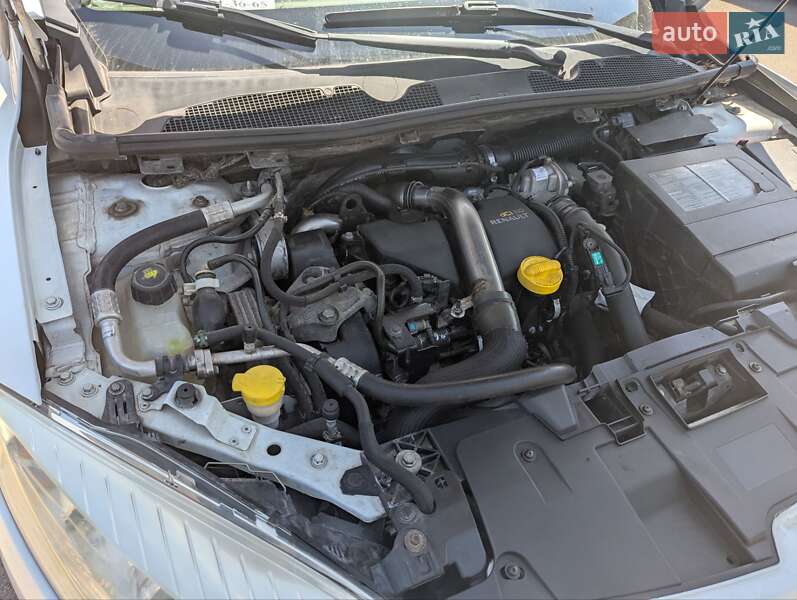 Хэтчбек Renault Megane 2011 в Ровно фото 12 Хэтчбек Renault Megane 2011 в Ровно