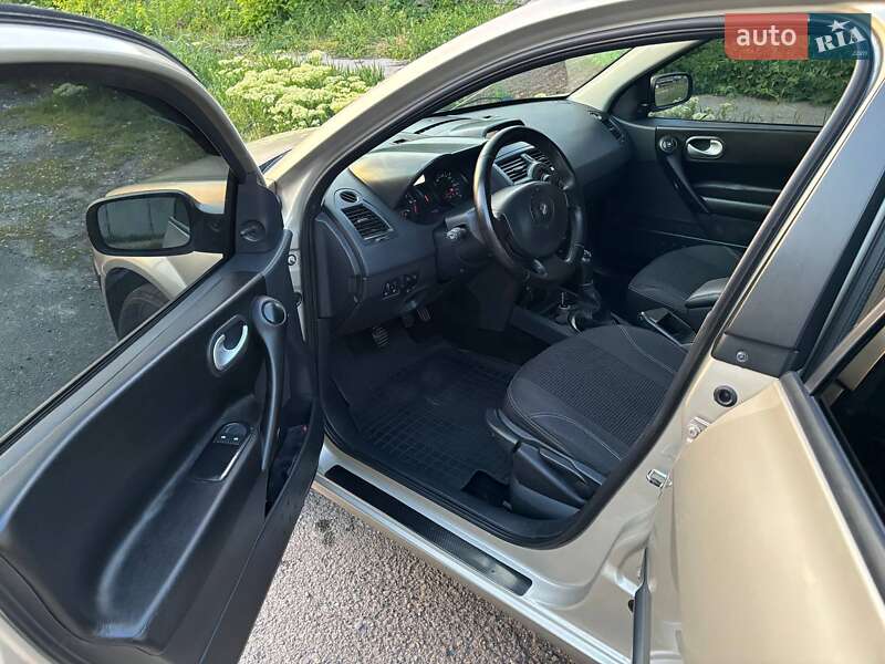 Седан Renault Megane 2008 в Днепре