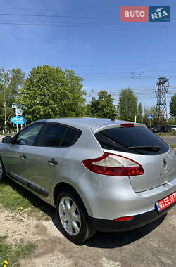 Хэтчбек Renault Megane 2009 в 