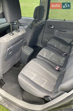 Хетчбек Renault Megane 2006 в 