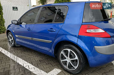 Хетчбек Renault Megane 2006 в 