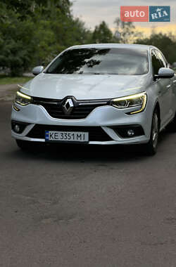 Хетчбек Renault Megane 2016 в Дніпрі