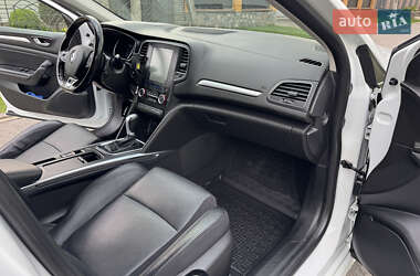Седан Renault Megane 2020 в 