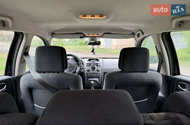Хэтчбек Renault Megane 2005 в 