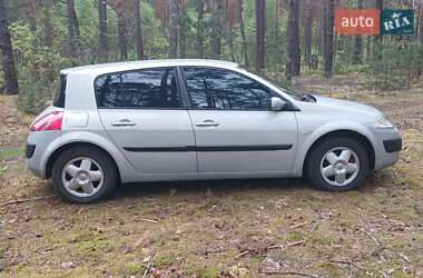 Хэтчбек Renault Megane 2003 в 